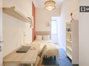 Quarto para alugar em apartamento partilhado de 9...