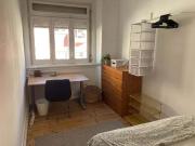 Quarto para alugar em apartamento T2 em Lopes, Lisboa