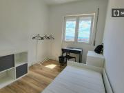 Quarto para alugar em apartamento T4 em Rio Tinto, Porto