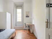 Quarto para alugar em apartamento T4 na Pena, Lisboa Quarto para alugar em apartamento T4 na Pena, Lisboa