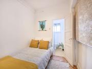 Quarto para alugar em apartamento T8 em Alvalade, Lisboa
