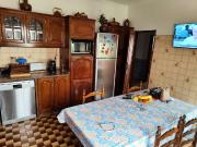 Quarto para alugar em moradia T4 em Famões, Lisboa