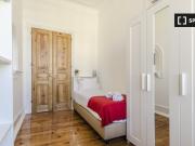 Quarto para alugar em residência de 10 quartos na Av....