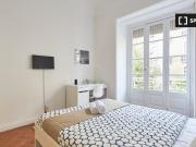 Quarto para alugar em uma residência em Santo António,...