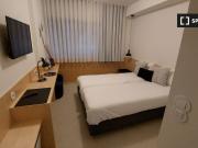 Quarto para alugar numa Guest House no Porto, Portugal