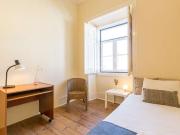 Quarto partilhado, 6 quartos para alugar em Cascais