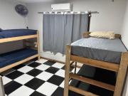 Quarto Quádruplo na praia central de balneário Camboriú | Q