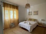 Quarto solteiro em Santa Apolonia