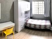 Quartos individuais em casa Mista, ao lado do Bar Veloso...