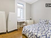 Quartos para alugar em apartamento de 23 quartos em Lisboa