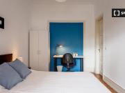 Quartos para alugar em apartamento de 4 quartos em Lisboa