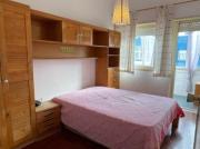 Quartos para alugar em apartamento de 4 quartos na Costa...