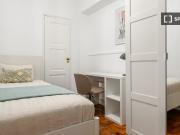 Quartos para alugar em apartamento de 5 quartos em...