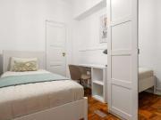 Quartos para alugar em apartamento de 5 quartos em...