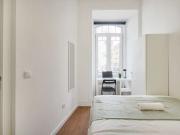 Quartos para alugar em apartamento de 9 quartos em... Quartos para alugar em apartamento de 9 quartos em...