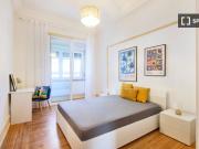 Quartos para alugar em apartamento T9, Campo Ourique, Lisboa