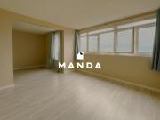 Quatre pièces en étage élevé