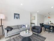 Quattro: Top Level Apartment With North Facing City Views