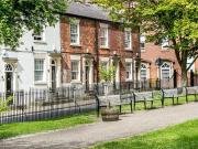 Queen Square, Leeds LS2, 6 bed shared accommodation to...