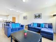 Queen Street, Maidenhead SL6, 3 bed flat to rent, £3,900...