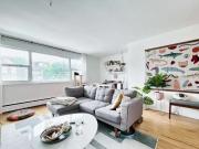Queen West/ Roncy 2 Bed 1 Bath second floor apartment 1...