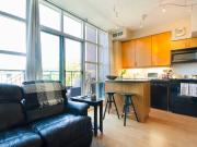 Queen West Toronto Furnished Condo Rental at Trinity...