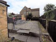 Queens Avenue, Watford