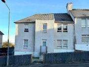 Queens Crescent, Chapelhall, 3 Bedroom Flat