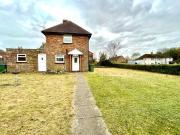 Queens Road, Lewes BN7, 2 bedroom detached house to rent...