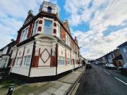 Queens Road, Portsmouth, Hampshire PO2, 2 bed flat to...