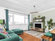 Queensbury Court, Parchmore Road, 2 Bedroom Flat