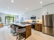 Queensland Apartments 1 Bedroom Apartment for Rent at 30...