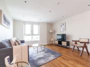 Queensland Road, London N7, 2 bed flat to rent, £3,080...