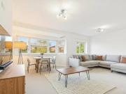 Queensway, Maidenhead, 2 Bedroom Maisonette