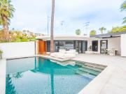 Quesito adosado en Vallpineda con piscina a 1 sola planta