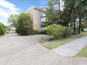 Quiet 2 Bedroom Apartment