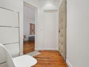 Quiet and luxurious apartment connecting business,...