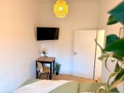 Quiet and spacious home, Duisburg Amsterdam Apartments...