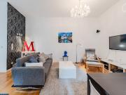 Quiet and stylish Altbau Apartment in the Heart of...