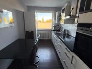 Quiet & beautiful apartment with S and U Bahn...