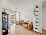 Quiet convenience / boutique block / leafy district outlooks