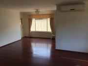 “QUIET & CONVENIENT, 10 MIN'S WALK TO THE STATION !”