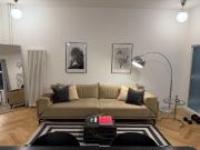 Quiet Design Apartment with Home Cinema near...