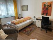 Quiet furnished apartment, centrally located, fast Wi...