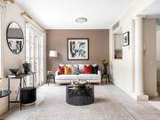 Quiet Garden Residence in Acclaimed Building