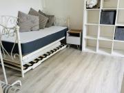 Quiet, garden view, Self contained Anex