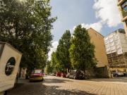 Quiet, gorgeous studio with balcony in Mitte Berlin,...