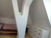 Quiet, light flooded top floor apartment in...