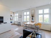 Quiet loft apartment with green view in the heart of...