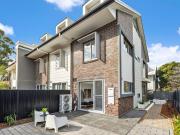 Quiet Near New Townhouse in Hornsby North School Catchment